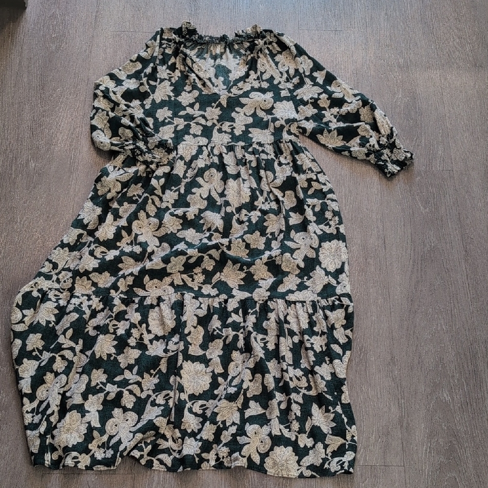 Zara Green and Cream Floral Dress